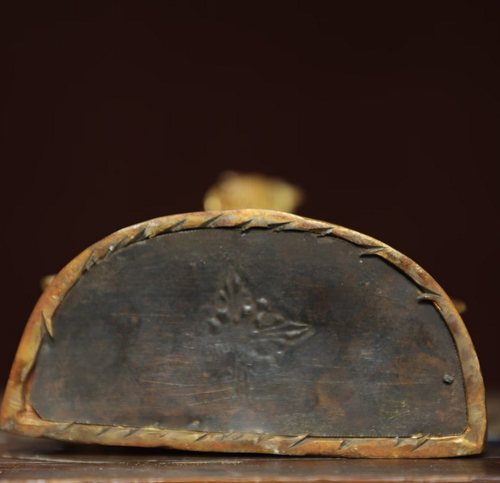 Bronze gilded statue of Medicine Buddha - Picture 9 of 9