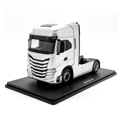 Iveco S-Way Sattelzugmaschine 1/43 Grau Silber Metallic Modell - Eligor 117322