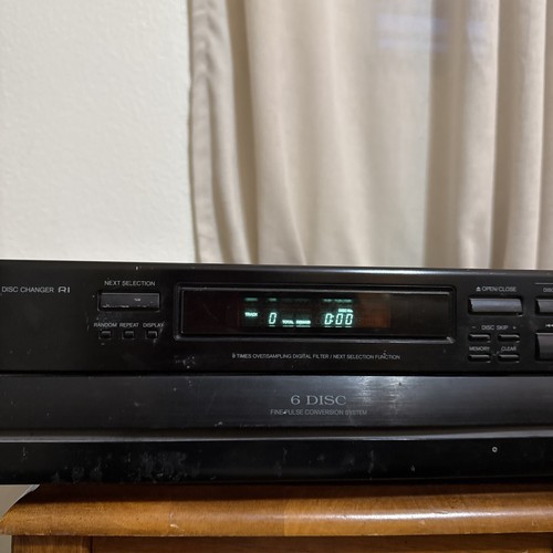 ONKYO DX-C110 6 Disc Compact Disc Changer Player R1 Tested No Remote WORKS - Picture 3 of 10
