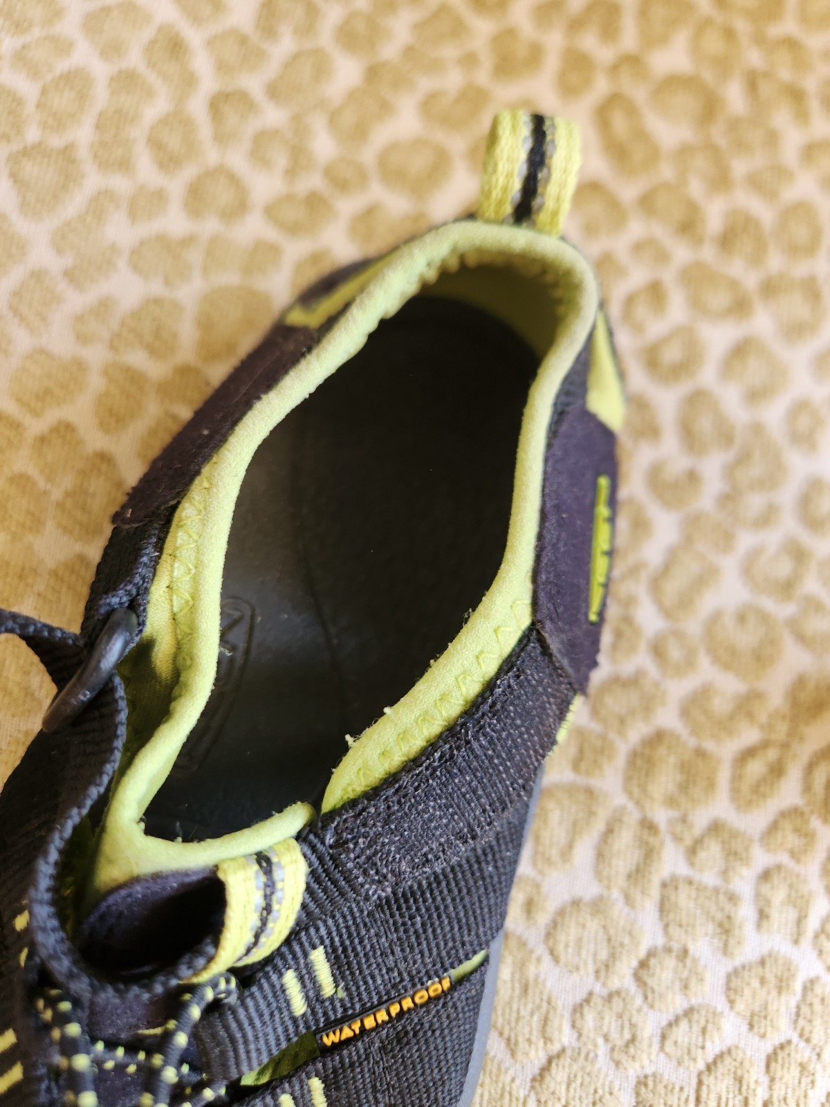 Sandali sportivi outdoor Keen Newport H2 con cinturino taglia ragazzo 2 nero e lime