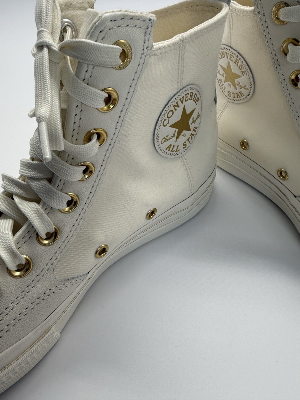 Converse White Gold Leather Trim High top Unisex Men’s 8 Women’s  Size 10 thumbnail 3