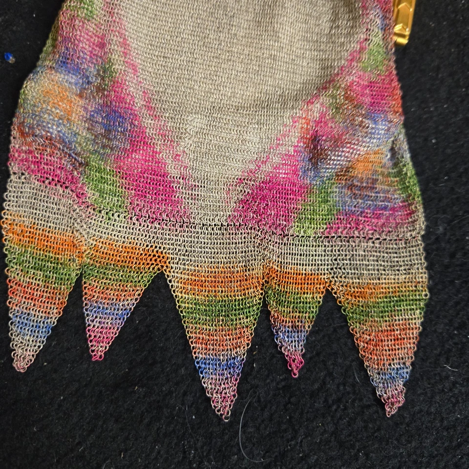 Cartera colorida de malla para bebé Whiting And Davis de colección Dresden Flapper Art Deco con espejo Foto 4 de 4