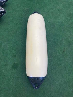 Polyform F-Series Boat Fender F-4, 8.5'' x 40.5'' (#1 of 2)