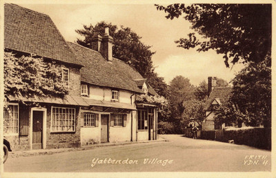 YATTENDON VILLAGE, NR NEWBURY - ALTE FRITH BERKSHIRE POSTKARTE (3094/25/W10)