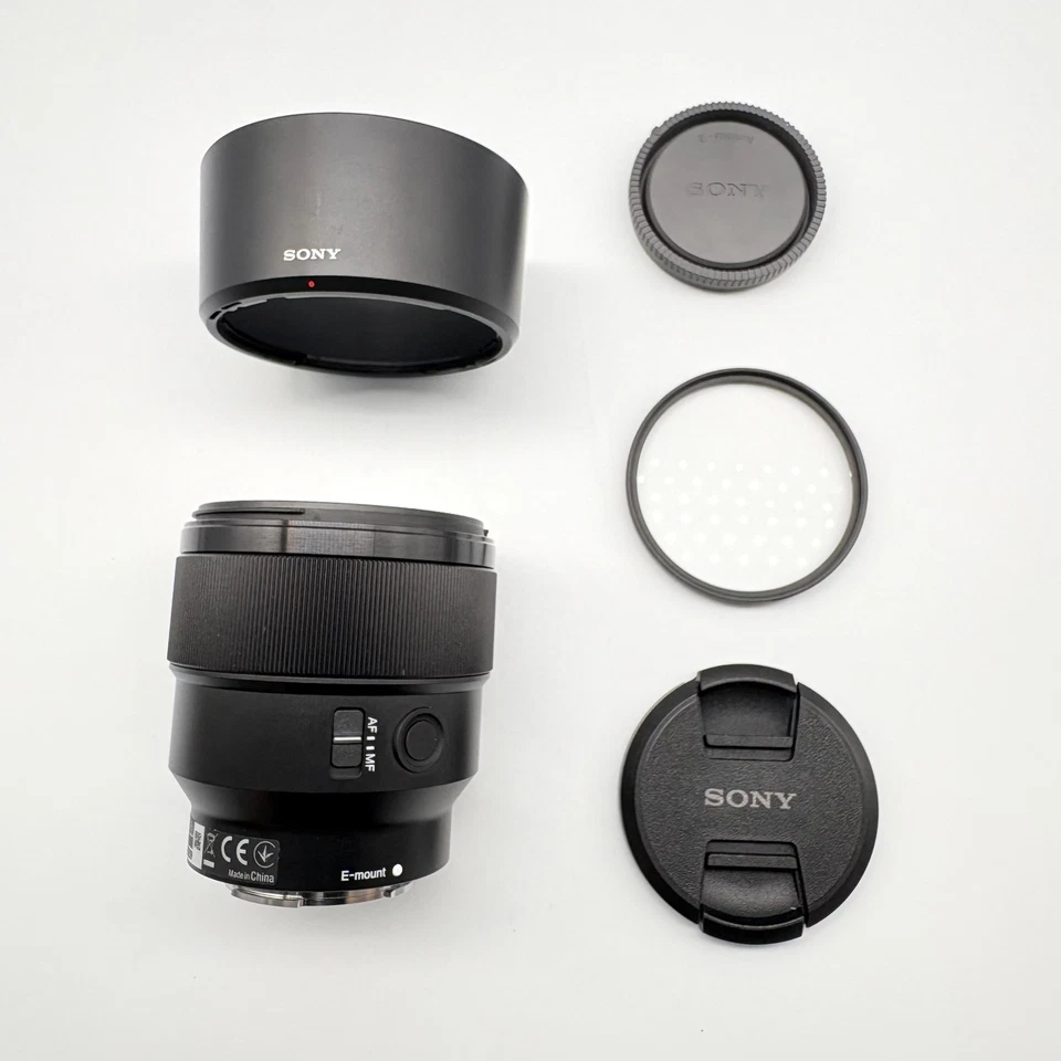 [NEAR MINT] SONY FE F1.8 85mm Camera Lens From Japan - Image 2 of 4