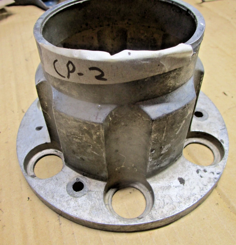 73-87 Chevy GMC 4x4 6 tacos tapa central OEM tapacubos rueda de rally C10 K10 carrocería cuadrada Foto 2 de 4