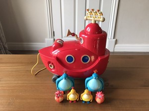 twirlywoos boat playset