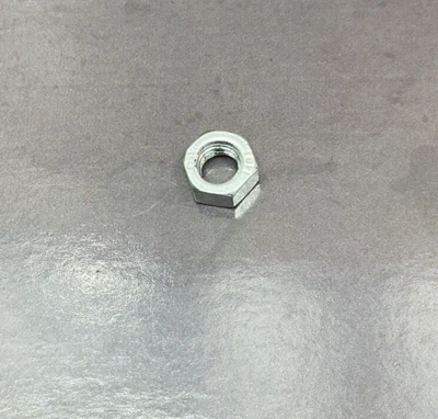 STIHL Genuine HEXAGON NUT M5 BG 86 - BG 86 C PETROL BLOWER - 9210 261 0700 ‘J488