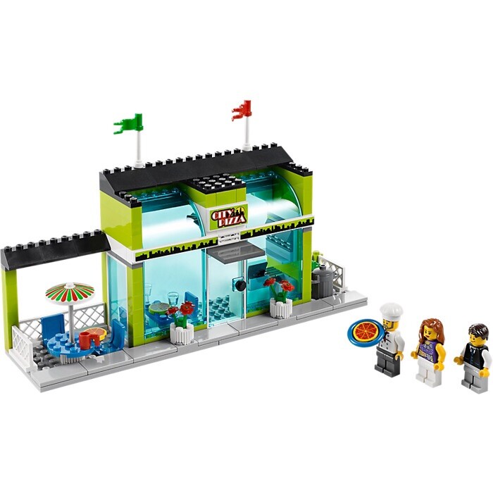 LEGO City Town Square (60026) Rare, Retired Set In Excellent