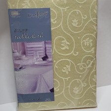 Home Trends Oblong Tablecloth 52" x 70" Damask Table Cover Taiwan 103984