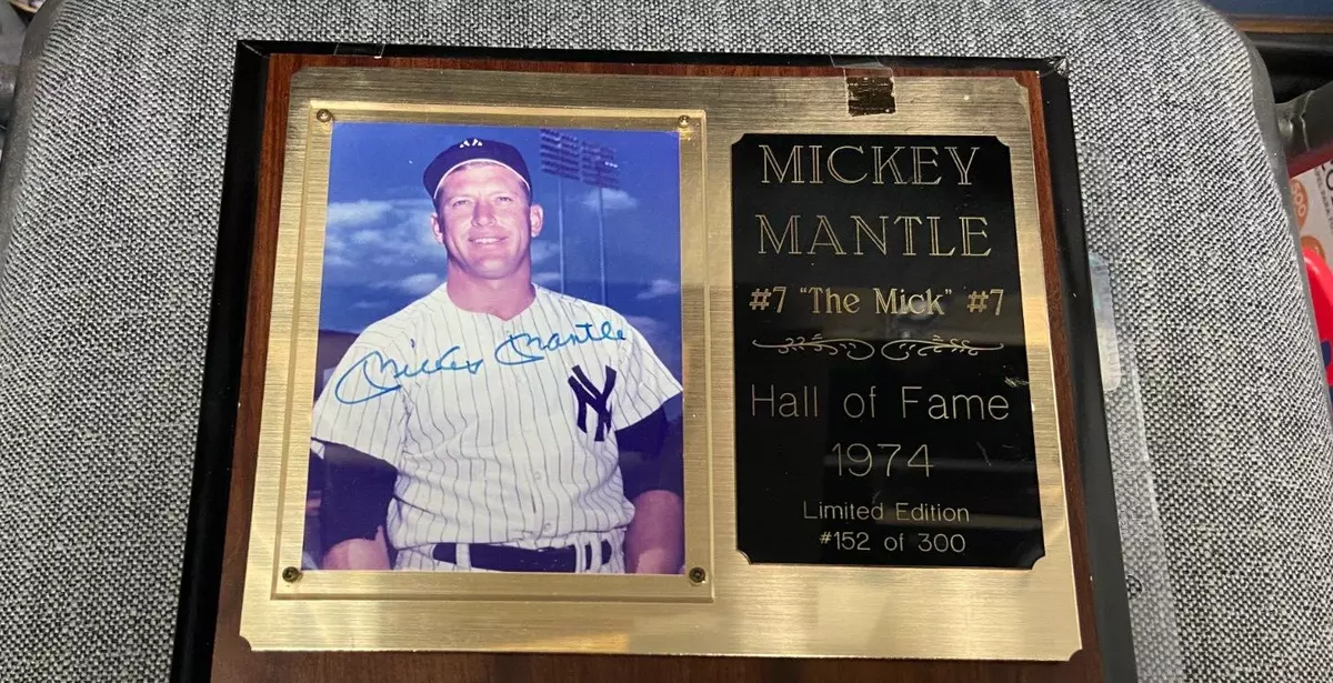 Mickey Mantle Signed Vintage 15.5 x 19.5 Custom Framed Newspaper Article  Display (JSA ALOA)