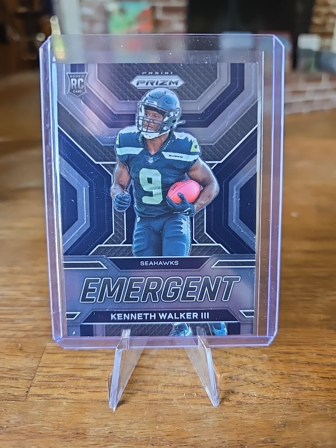2022 Prizm Kenneth Walker III Emergent SILVER Prizm Rookie RC #E-12 Seahawks