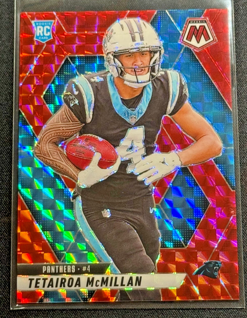 2025 Mosaic Football #309 TETAIROA MCMILLAN RC Red Mosaic Prizm