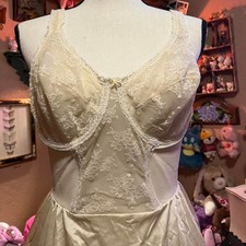 Vintage vtg La Shapeur by Young Smoothie 70s boned slip dress fairy coquette
