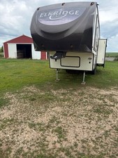 2016 Elkridge 5th wheel camper