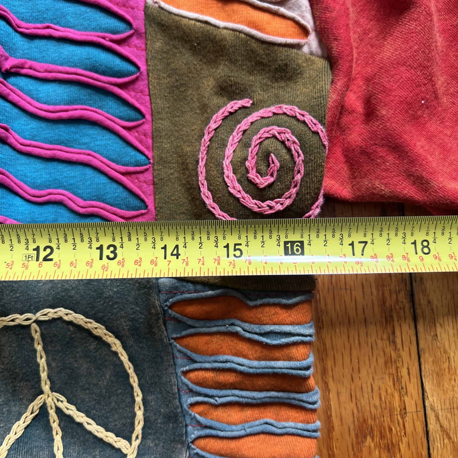 Vintage The Collection Royal Patchwork PEACE SIGN… - image 3