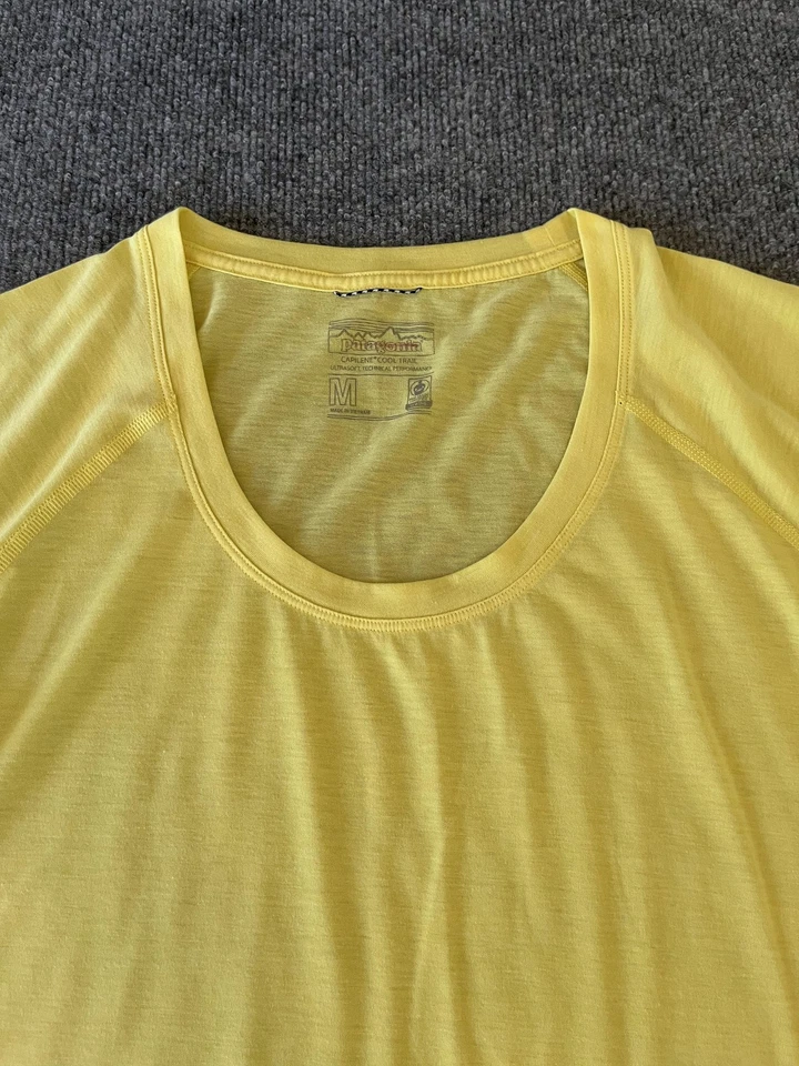 Camisa Patagonia Mujer Mediana Amarilla Capilene Cool Trail Ligera Activa Foto 2 de 4