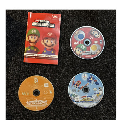 Nintendo/SEGA Wii Game Lot: New Super Mario Bros + Mario & Sonic READ DESCRIPT