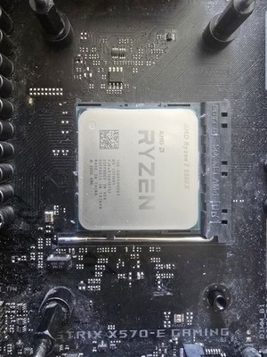 AMD Ryzen 7 5800X Prozessor (4,7GHz, 8 Kerne, Sockel AM4)