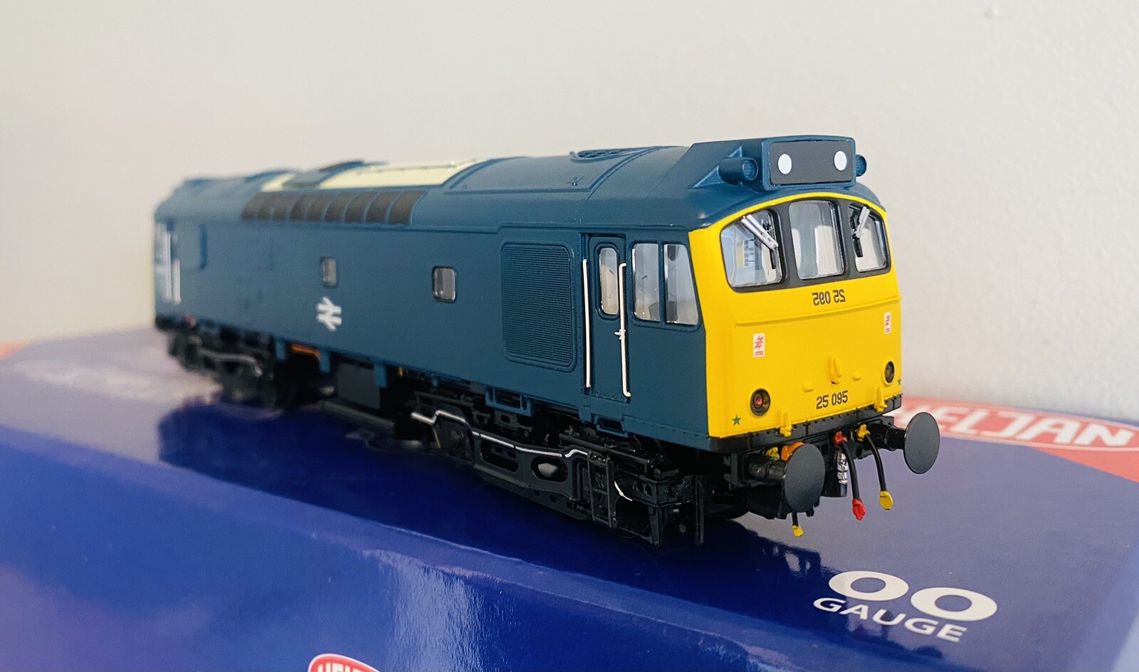 Picture 2 of 3