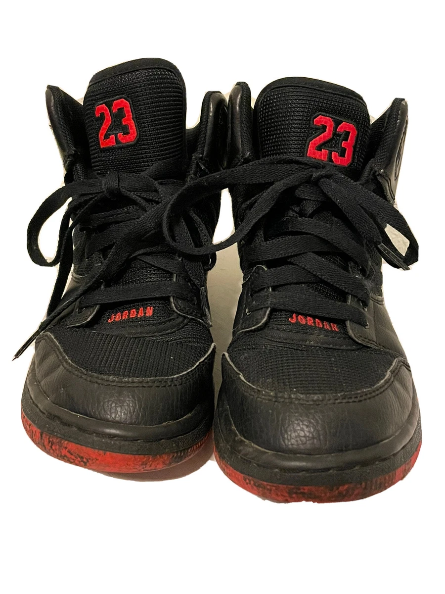 Womens black 2024 and red jordans