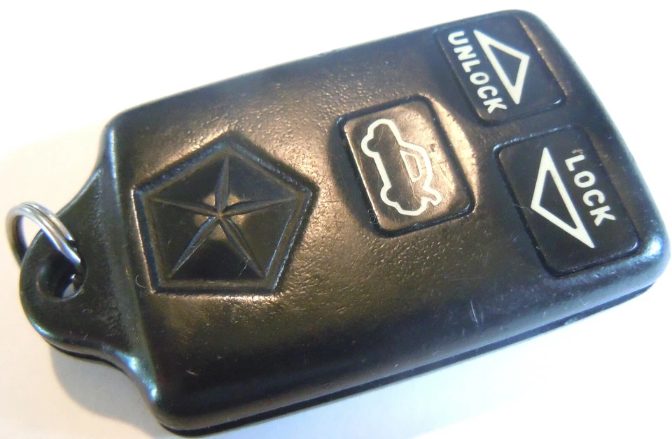 OEM keyless remote Dodge Vision 1994-1995 car key fob control GQ43VT5T 04469341 - Image 2 of 4