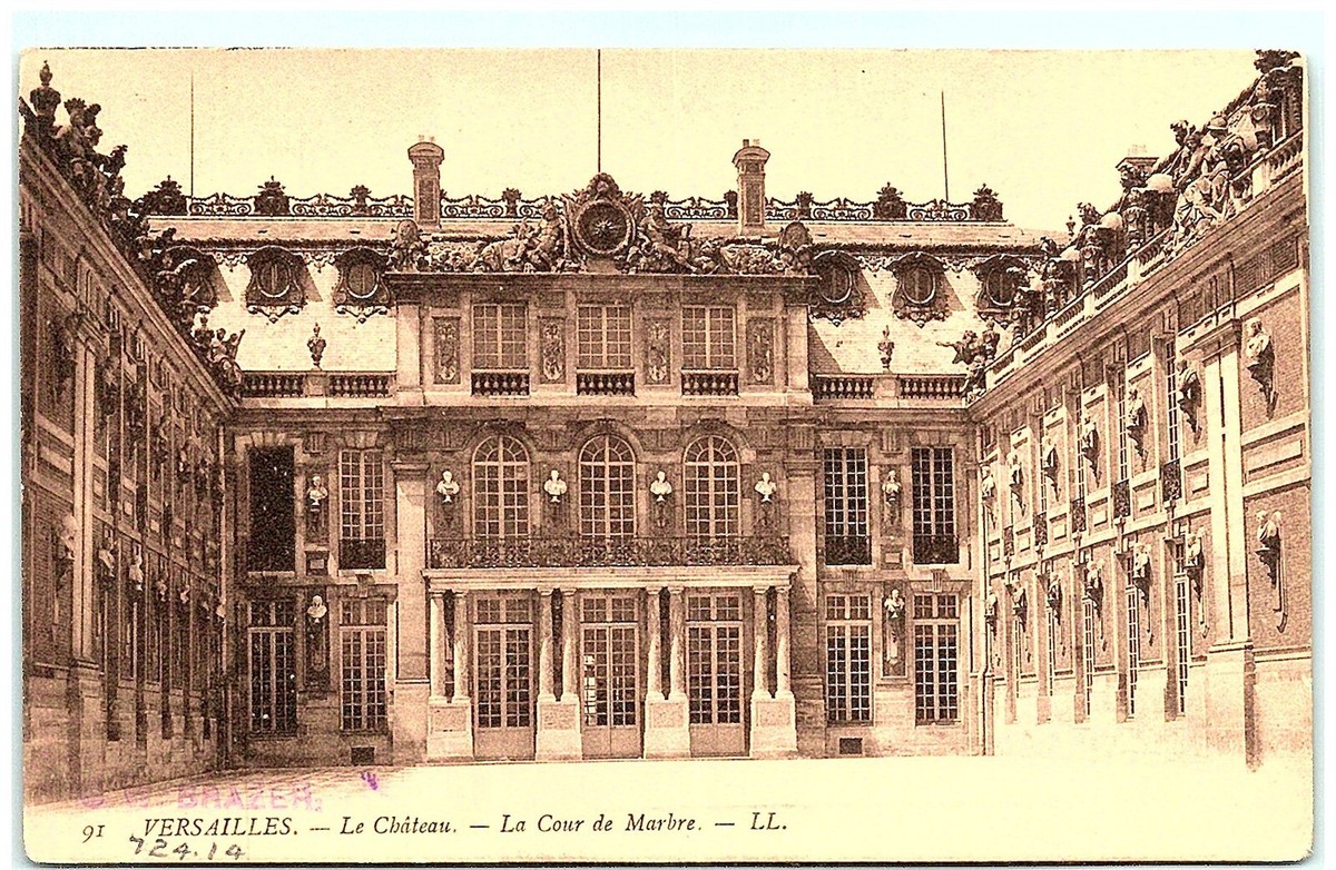 S02-8016, VERSAILLES, LE CHATEAU, LA COUR DE MARBRE, 100 YEAR-OLD