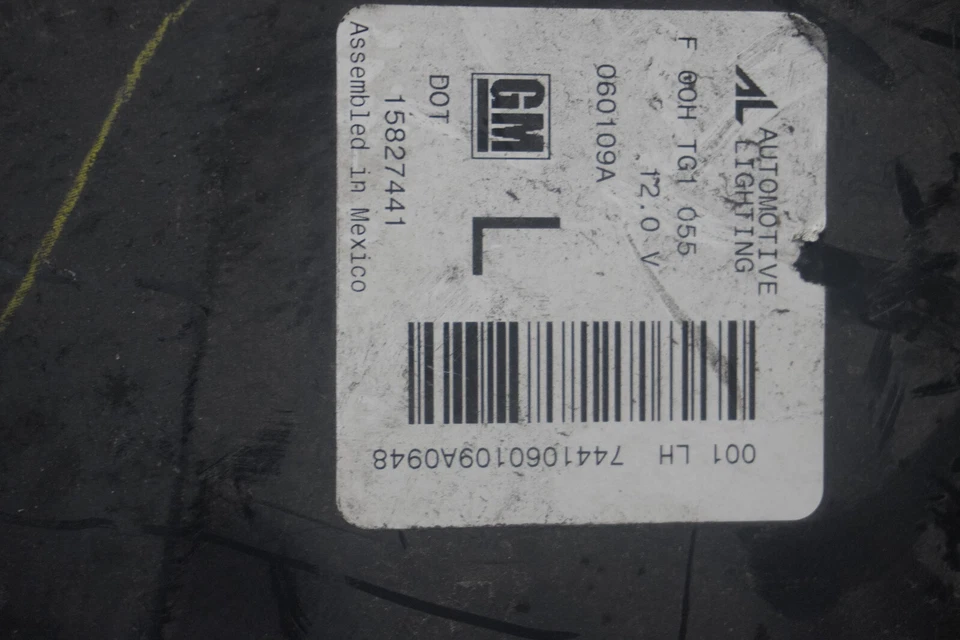 Chevrolet HHR 2009 2010 2011 luz de la cabeza del lado del conductor OEM 15827441 Foto 3 de 3