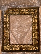 Ancien cadre italien en bois sculpté doré feuilles d’acanthe fin XIXème siècle