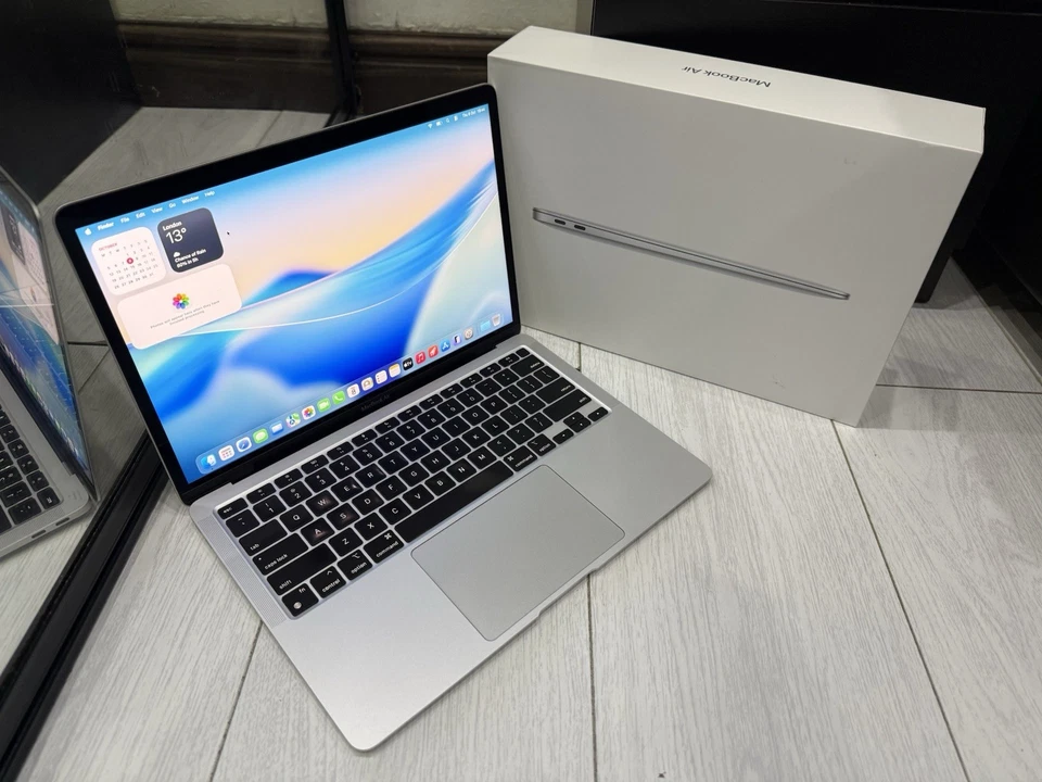 Apple MacBook Air 13" M1 · 8GB · 1TB, photo 1 of 5