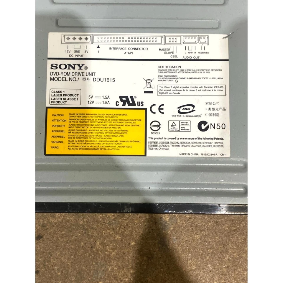 Sony DDU1615 DVD-ROM Internal Desktop Drive Unit Black ATAPI 12-Volts 1.5-Amp - Image 3 of 4