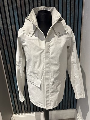 Reima R-Tec wasserdichte Jacke 164 cm winddicht recyceltes Monomaterial off-white