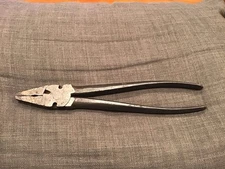 VINTAGE UTICA GIANT BUTTON PLIERS No. 1000-10" FENCE PLIERS LINESMAN TOOL