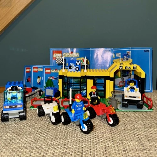 LEGO SYSTEM SET 6426 City Super Cycle Center 1998 w/Instructons