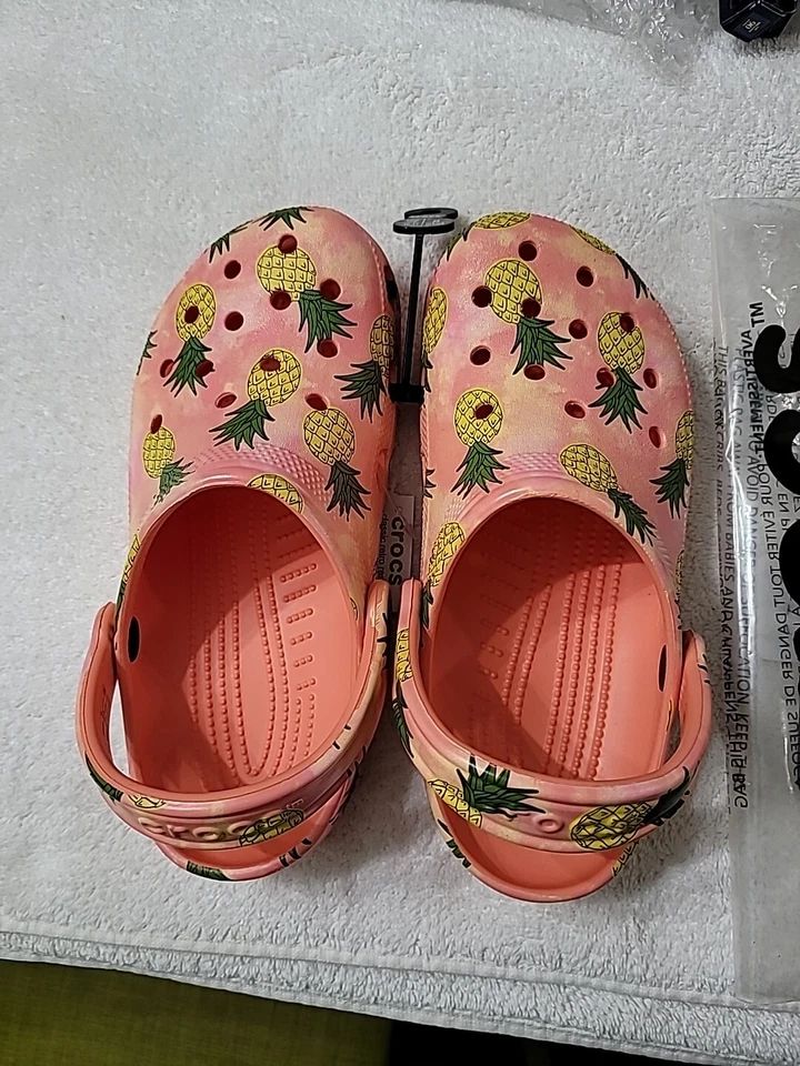 Zuecos Crocs Clásicos Retro Resort Piña Zapatos para Mujer Talla 7 Sin Cordones 207849-83F Foto 3 de 4