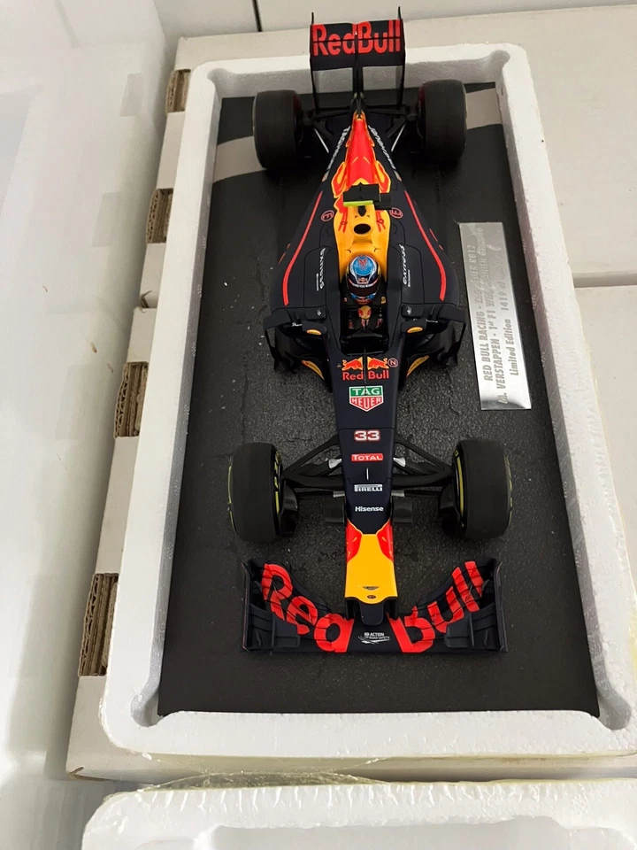 Minichamps - Red Bull RB12 M. Verstappen 1ª F1 GP de España 2016. Limitado a 1670 Foto 3 de 4