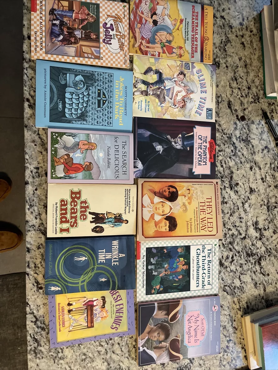 12 Early Reader Middle Grade Scholastic Book Fair trumpet Club Vintage  Paperback