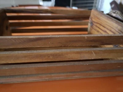 Superbe Panier ancien en lattes de bois pleine bon état - Photo 1/4