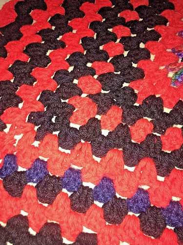 Vintage Crochet Acrylic Afghan Throw 3-D Rose Center 39X39" Granny Cottage Core - Picture 5 of 7