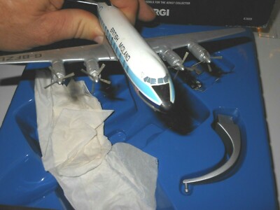 Corgi Aviation Archive 47609 VICKERS VISCOUNT 836 1:144 scale die