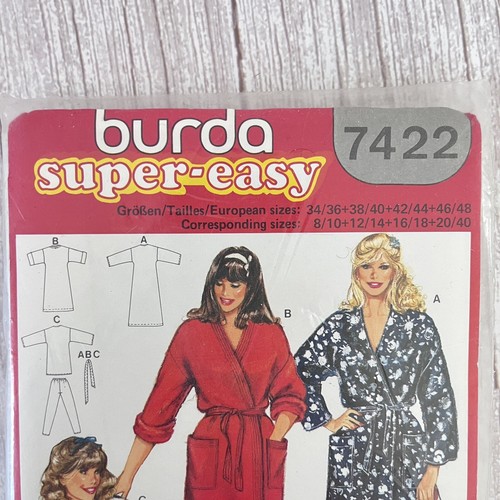 BURDA Pattern 7422 Ladies Women's Night Bath Robe Pyjamas Pajamas New Uncut - Picture 3 of 8