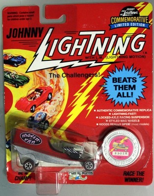 JOHNNY LIGHTNING GEDENKMÜNZE LIMITED EDITION Playing Mantis #106 MOVIN' VAN