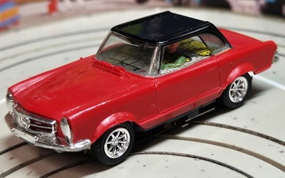 Faller AMS - Mercedes 230 mit Flachankermotor, 60er Jahre Spielzeug #EBS1930