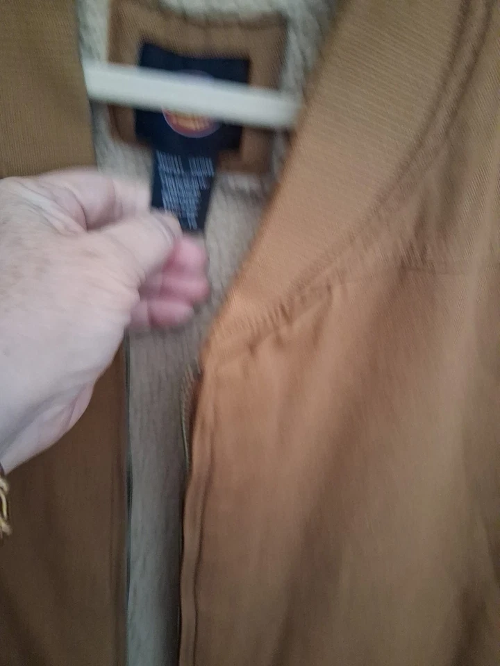 Dickies Men's XL /xg/tg Look At Photos One Defect On Inside - Image 4 of 4