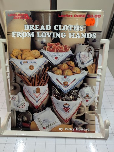 Lot of 6 Leisure Arts Bread Cloths Cross Stitch Patterns Books and Leaflets - Picture 4 of 13