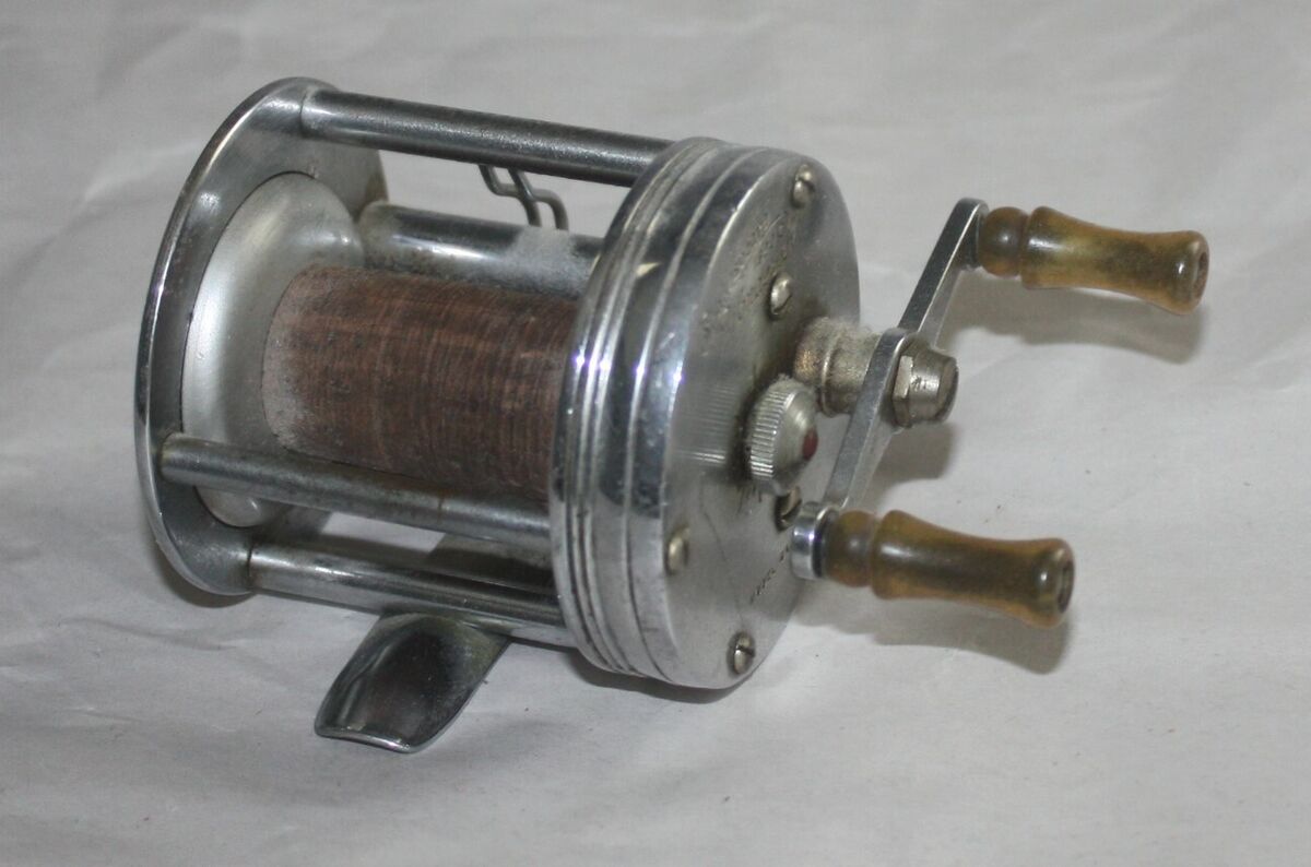 `Shakespeare - Wondereel Fishing Reel, No. 1920 Model GA