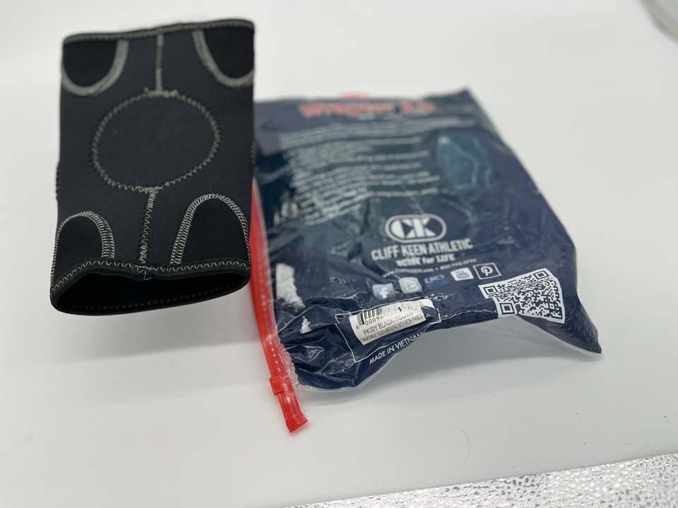 Cliff Keen The Wraptor 2.0 Wrestling Lycra Knee Pad XSmall Sport