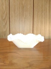 Vintage Milk Glass Diamond & Ruffles Candy Dish Hazel Atlas Serveware Tableware