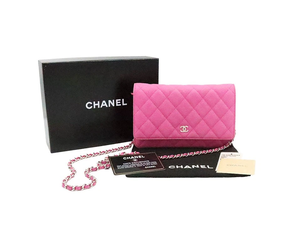 Cartera Chanel Clásica WOC Rosa Caviar Acolchada Sobre Cadena con Caja, Papeles y Bolsa para el Polvo Foto 2 de 4