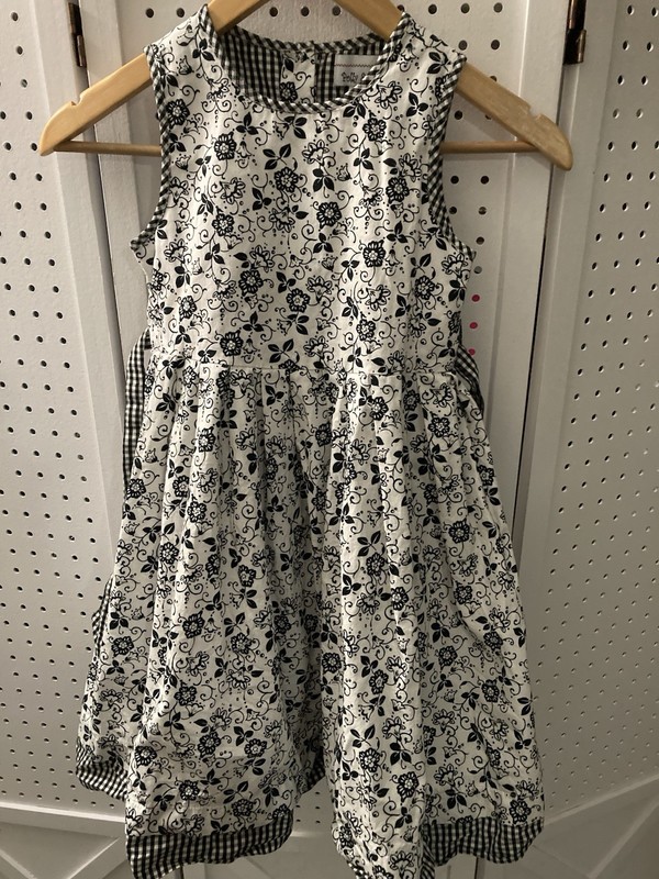 Polly & Company Boutique Girls Dress Size 6 Black White Floral Under Skirt Cute!